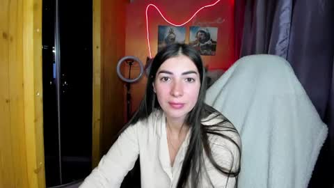 Snapshot of miss_tasy chatting on 05.17.26 Melanie January 15th is my birthday there will be an interesting show online show from 05.17.26