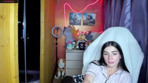 Snapshot of miss_tasy chatting on 05.30.26 Melanie January 15th is my birthday there will be an interesting show online show from 05.30.26