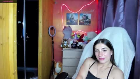 Snapshot of miss_tasy chatting on 07.20.26 Melanie January 15th is my birthday there will be an interesting show online show from 07.20.26
