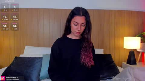 Adara Lpez online show from 02.17.25