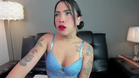Vaiolette online show from 12.07.24