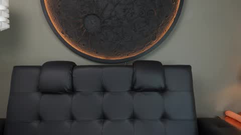 Vaiolette online show from 11.11.25