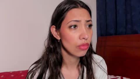 Miss Veronica online show from 11.18.25