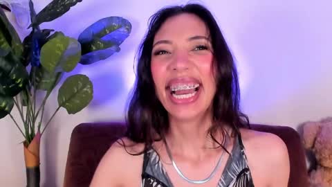 Miss Veronica online show from 04.17.26