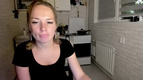 Snapshot of miss_you20 chatting on 09.14.25 miss_you20 online show from 09.14.25