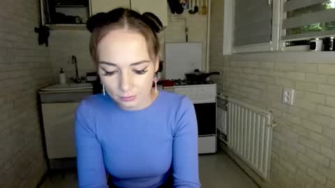 Snapshot of miss_you20 chatting on 09.27.25 miss_you20 online show from 09.27.25