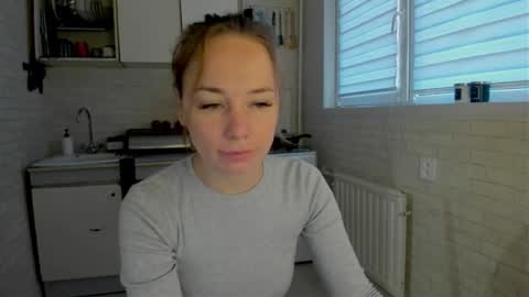 Snapshot of miss_you20 chatting on 10.17.25 miss_you20 online show from 10.17.25