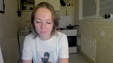 Snapshot of miss_you20 chatting on 10.22.25 miss_you20 online show from 10.22.25