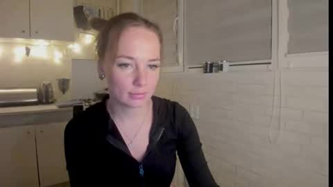 Snapshot of miss_you20 chatting on 11.01.25 miss_you20 online show from 11.01.25