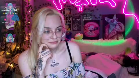 Snapshot of missa__amane chatting on 12.04.24 Misa online show from 12.04.24