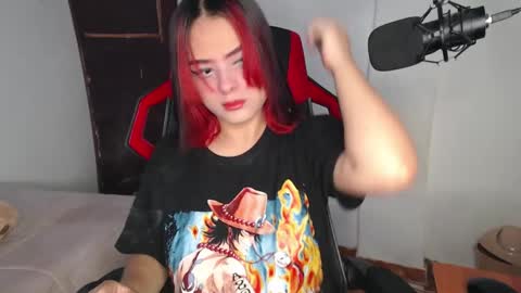 Snapshot of missakamee_420 chatting on 12.28.24 violeta online show from 12.28.24