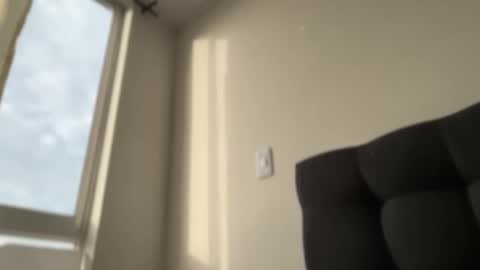 Ameliahs online show from 11.25.25