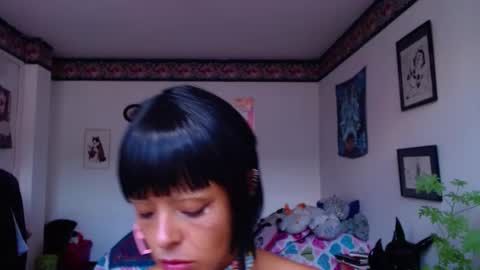 Anarkitten  online show from 01.31.25