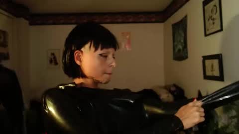 Anarkitten  online show from 02.11.25