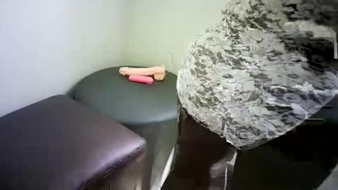 missbutty online show from 04.16.26