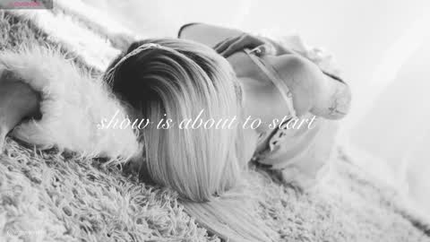 Chloe freelance model Please your thumbs up are important  online show from 03.22.26