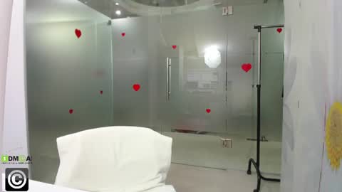 Snapshot of missdominna chatting on 06.12.26 Miss Domina online show from 06.12.26