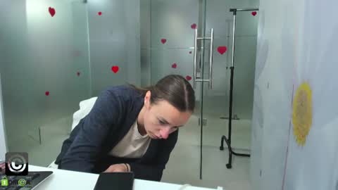 Snapshot of missdominna chatting on 06.17.26 Miss Domina online show from 06.17.26