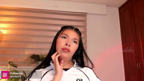 Julieta Arboleda   but i like call me esme online show from 11.18.25