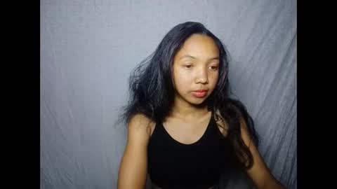 Snapshot of missfireangel chatting on 10.04.25 MadagascarQueen online show from 10.04.25