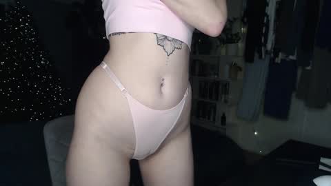 Snapshot of missfiti chatting on 12.14.24 missfiti online show from 12.14.24