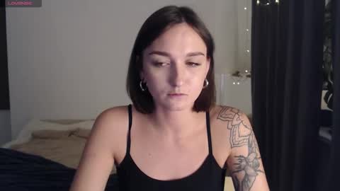 Snapshot of missfiti chatting on 10.16.25 missfiti online show from 10.16.25