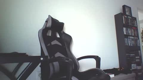 Snapshot of mission_cumpossible chatting on 09.28.25 SperminatoR online show from 09.28.25