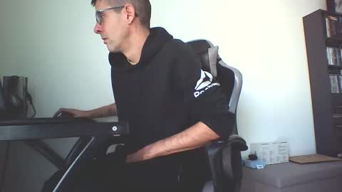 Snapshot of mission_cumpossible chatting on 10.11.25 SperminatoR online show from 10.11.25