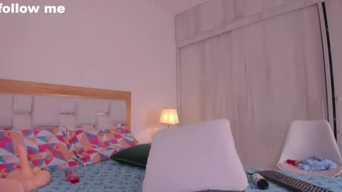 Snapshot of missjuliaa_ chatting on 12.30.24 A N N Y online show from 12.30.24