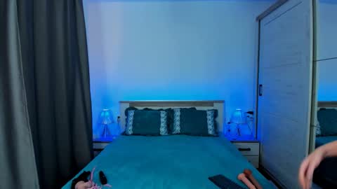 Miss Karla online show from 10.21.25