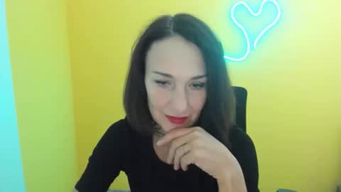 Christina online show from 10.22.25