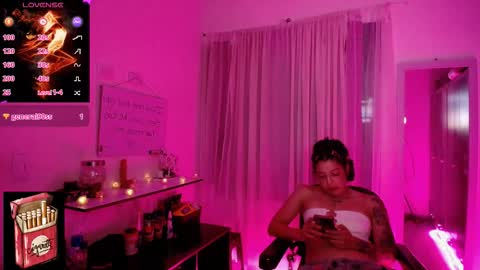 Snapshot of misslana_wn chatting on 09.09.25 LanaLul online show from 09.09.25