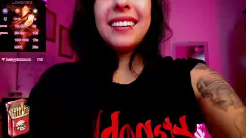 Snapshot of misslana_wn chatting on 09.19.25 LanaLul online show from 09.19.25