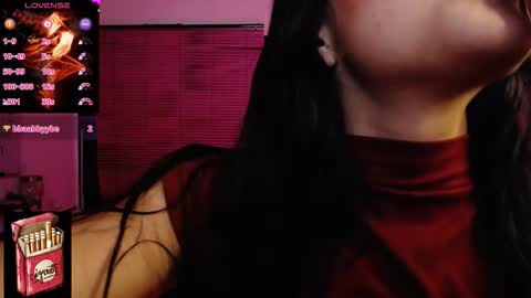 Snapshot of misslana_wn chatting on 11.07.25 LanaLul online show from 11.07.25