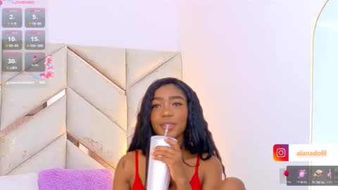 lyly  independient model online show from 11.13.25