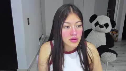 missloren333 online show from 11.05.25