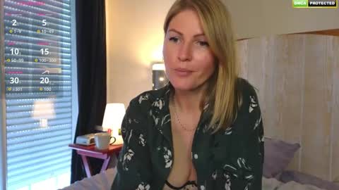 Snapshot of misslucci chatting on 10.17.25 Misslucci online show from 10.17.25