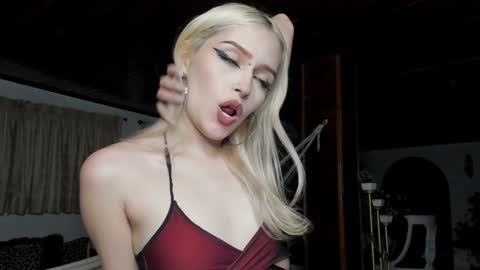 Miss Luna online show from 12.11.24
