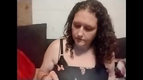 Snapshot of missmagicmushroom chatting on 10.19.25 missmagicmushroom online show from 10.19.25