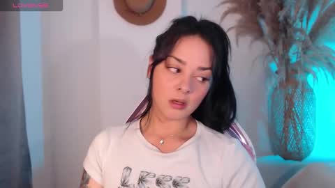 Snapshot of missmariana_ chatting on 11.09.25 missmariana_ online show from 11.09.25