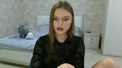 OneGoddess online show from 01.13.25