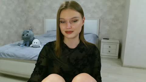 OneGoddess online show from 01.13.25