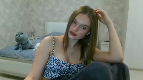 OneGoddess online show from 01.23.25
