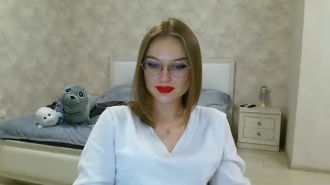 OneGoddess online show from 01.28.25