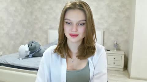 OneGoddess online show from 02.11.25