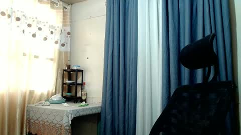 Snapshot of missmayeth chatting on 12.16.24 mayeth online show from 12.16.24