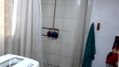 Snapshot of missmeandre chatting on 12.22.24 4bdn couple online show from 12.22.24