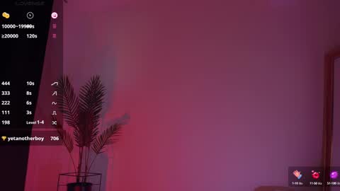 Snapshot of missmerciless chatting on 02.19.25 LUXXANDRA online show from 02.19.25