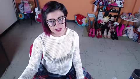 Miss Mia online show from 01.04.25