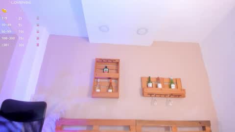 Snapshot of missmiaa_ chatting on 10.22.25 Mia online show from 10.22.25